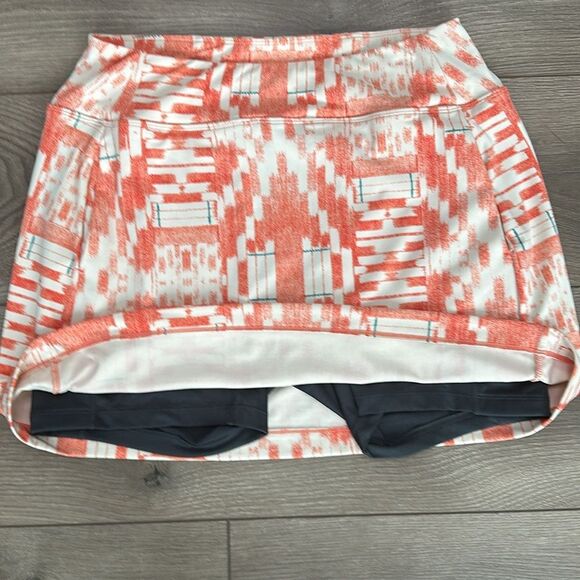Title Nine 15” Pocket Dream Skort INCA Geometric Pattern Orange Cream Size Small - Picture 4 of 10